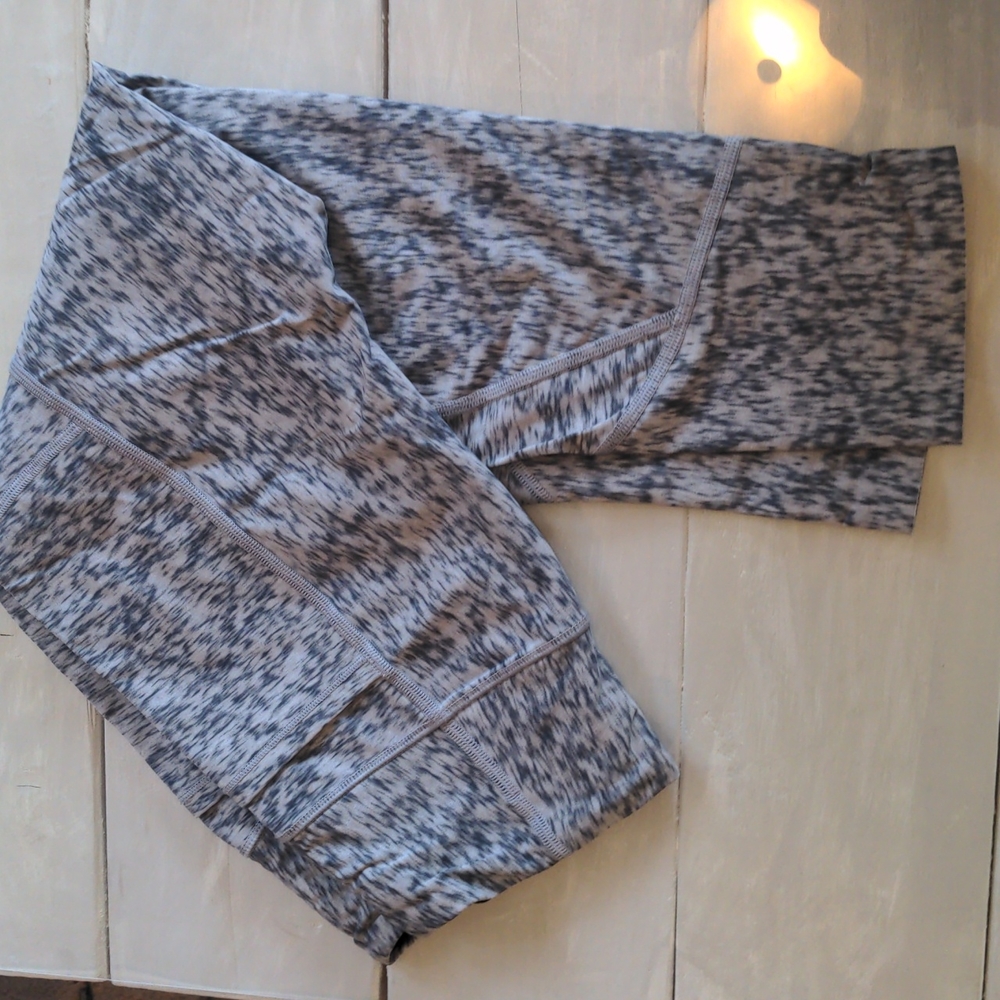 Light gray VS leggings